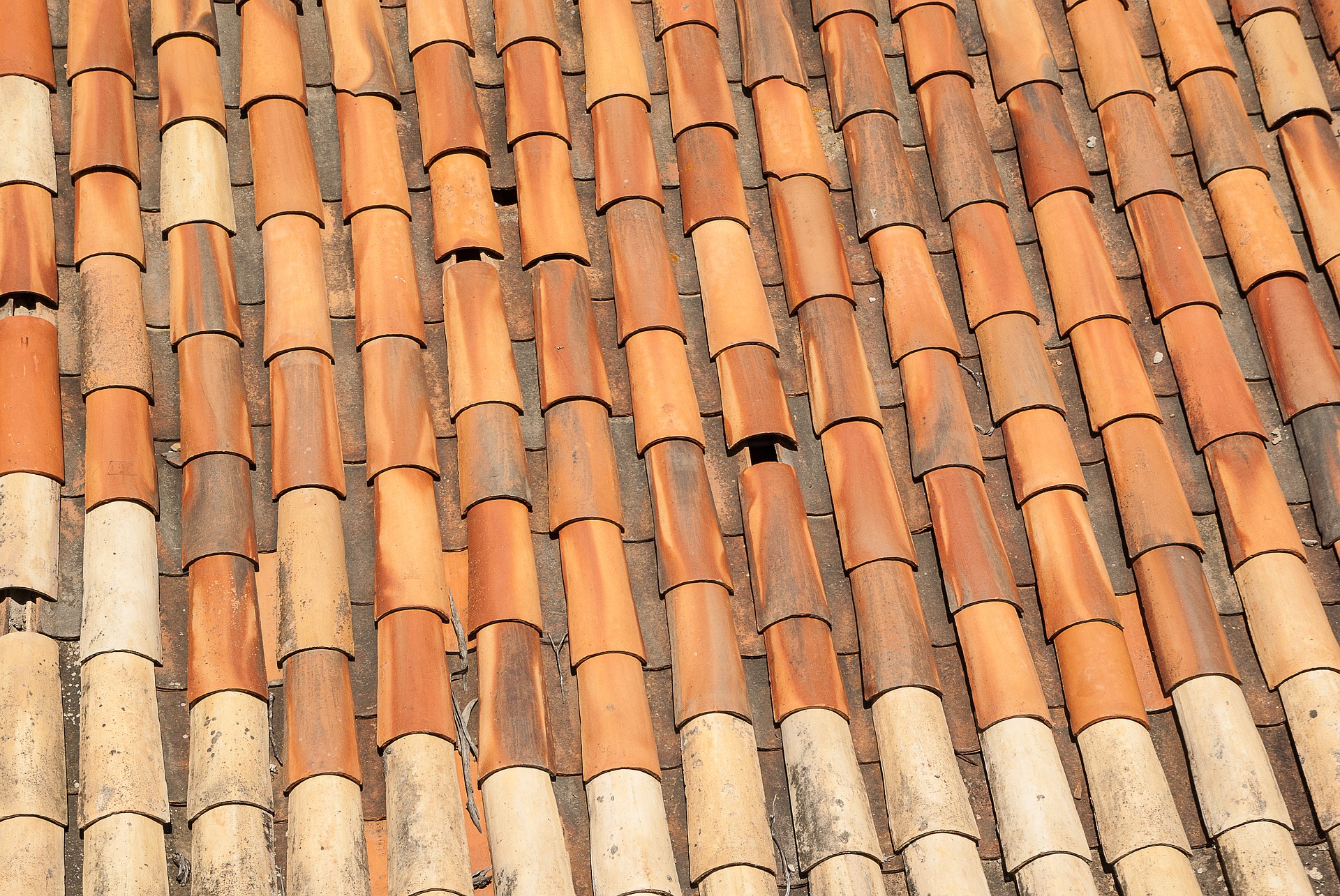 toiture_avec_trous - ETHAN RENOVATION - toiture - façades - renovation